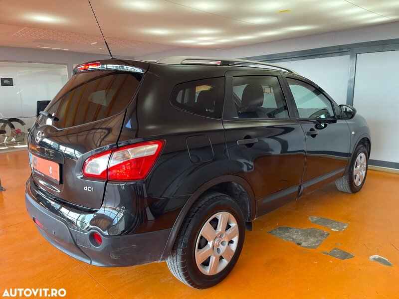 Nissan Qashqai+2